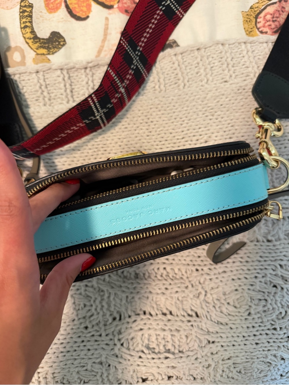 Marc Jacobs White and Red Crossbody Camera Bag with Plaid Strap - Picture 3 of 5